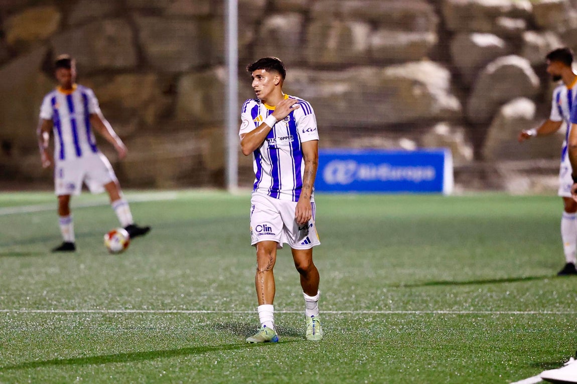 Las imágenes de la victoria del Recre en Estepona