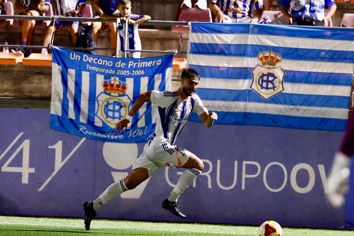 Las imágenes de la victoria del Recre en Estepona