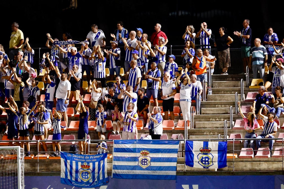 Las imágenes de la victoria del Recre en Estepona