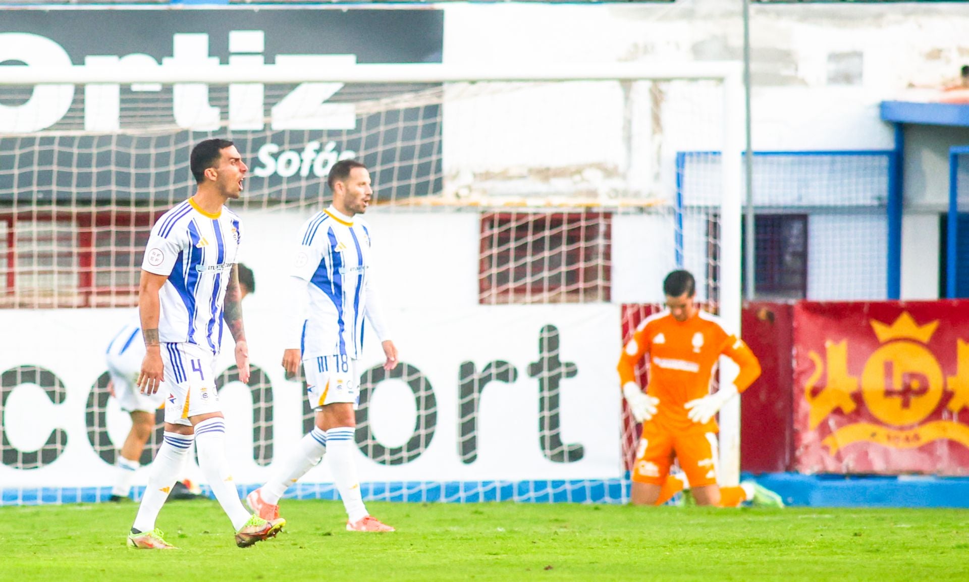 Las imágenes de la derrota del Recreativo ante el Yeclano en La Constitución