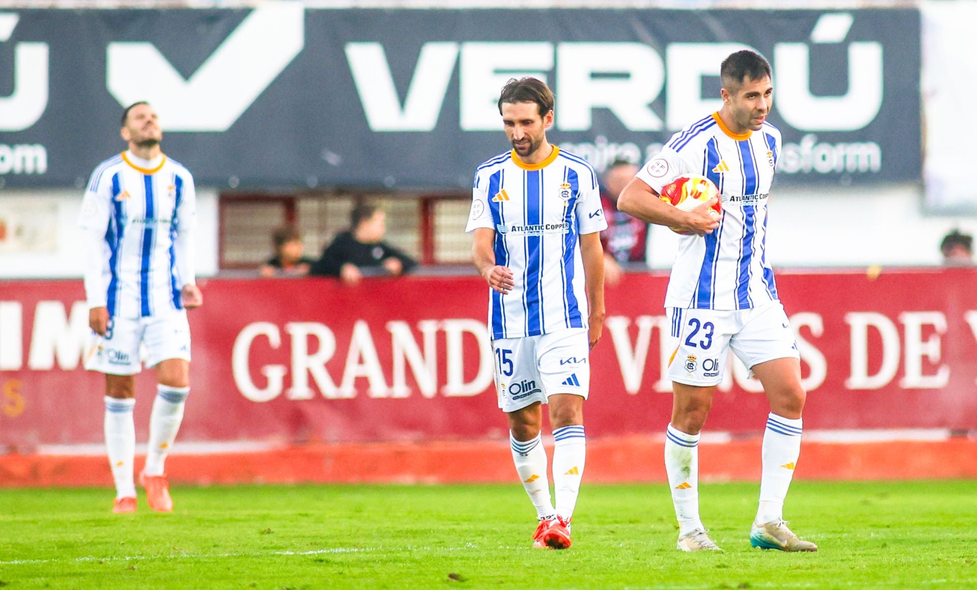 Las imágenes de la derrota del Recreativo ante el Yeclano en La Constitución