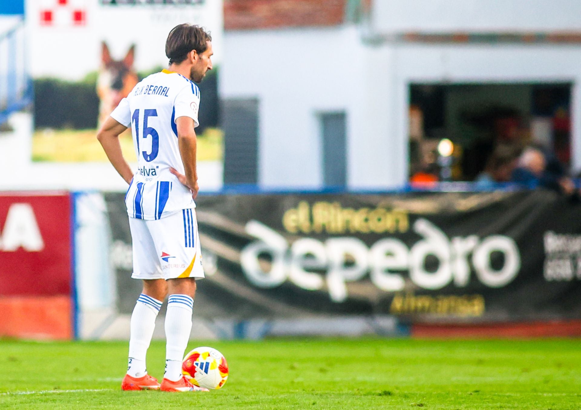 Las imágenes de la derrota del Recreativo ante el Yeclano en La Constitución