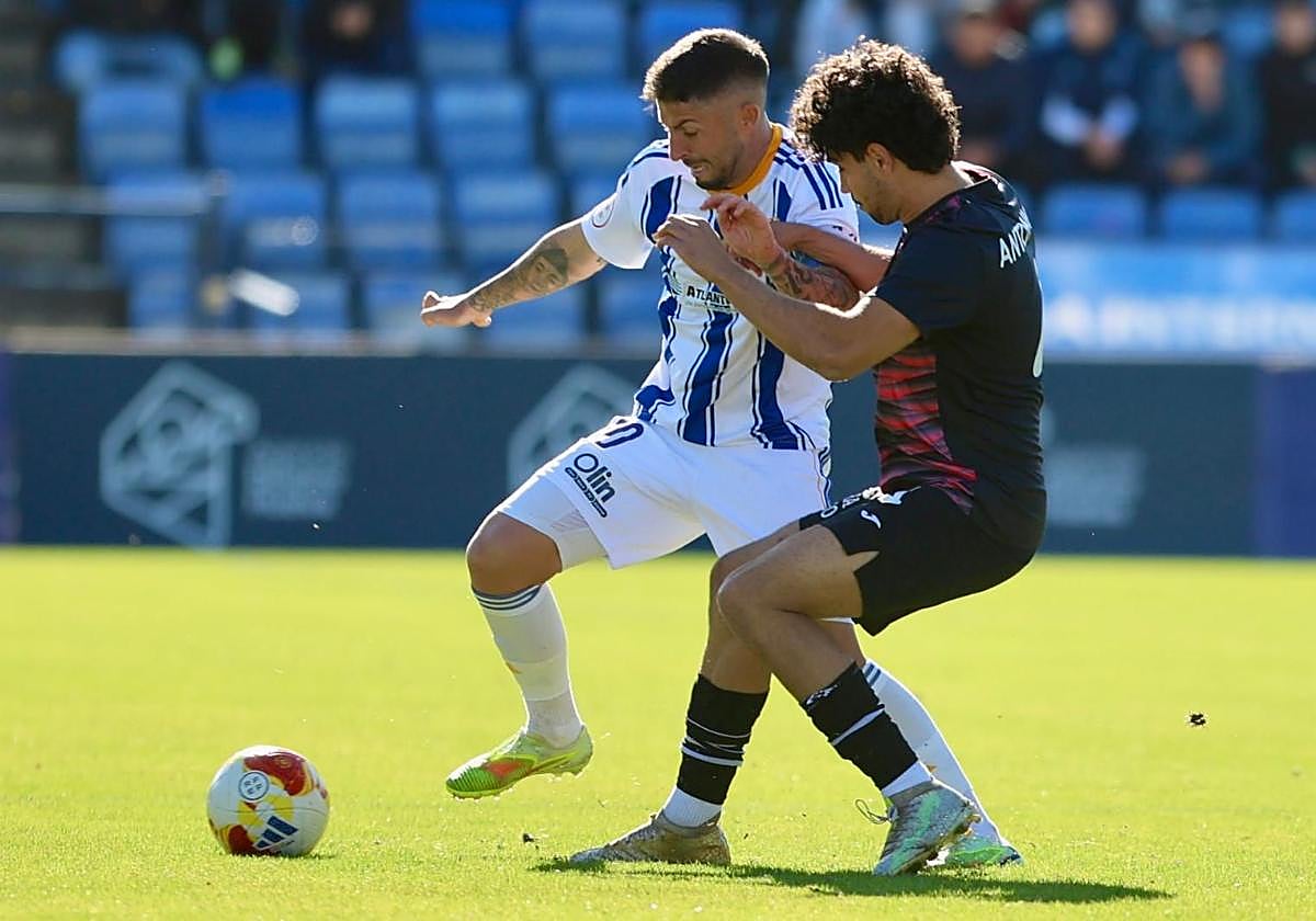 Arzu como técnico del Recreativo ante el Águilas