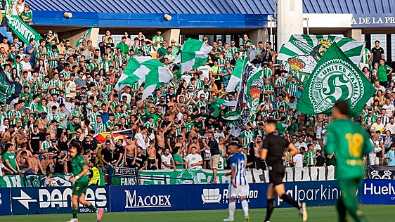El Recreativo-Betis del Trofeo Colombino, en imágenes