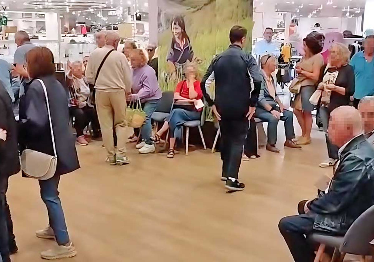 La agencia de viajes de El Corte Inglés en Huelva, este martes