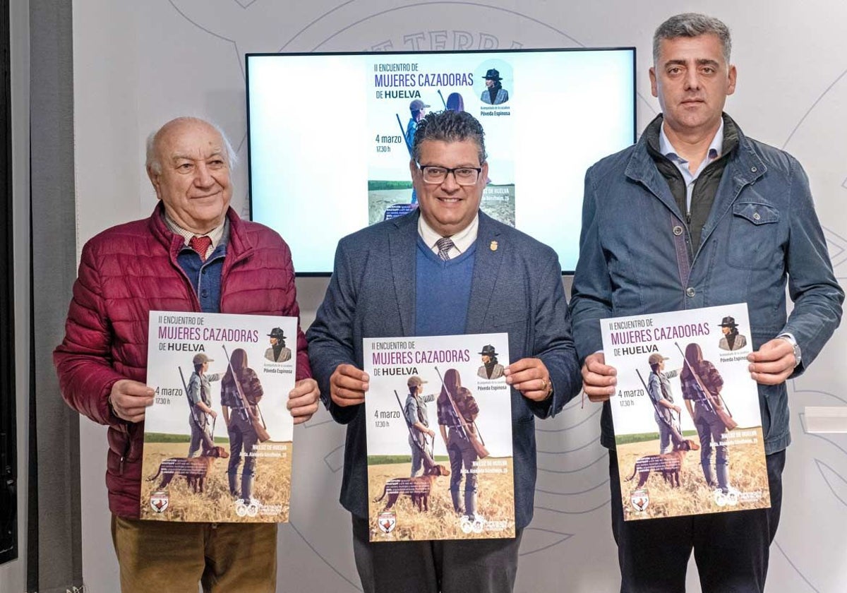 Tres hombres para hablar de mujeres cazadoras