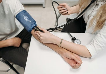 Cuáles son los síntomas de la hipertensión y cómo prevenir esta enfermedad silenciosa: «Nos podemos evitar muchos disgustos»