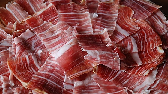 Una médica de Huelva explica qué le ocurre a nuestro cuerpo cuando comemos jamón: «Disminuye el...»