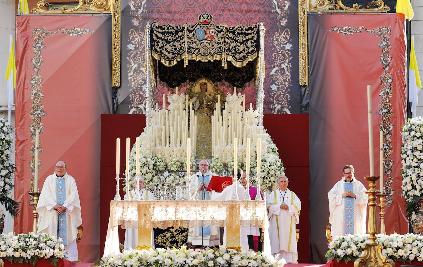 La coronación de la Virgen de la Amargura de Huelva, en imágenes