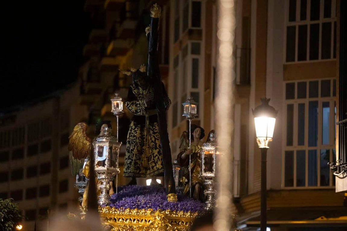 El Lunes Santo de Huelva, en imágenes
