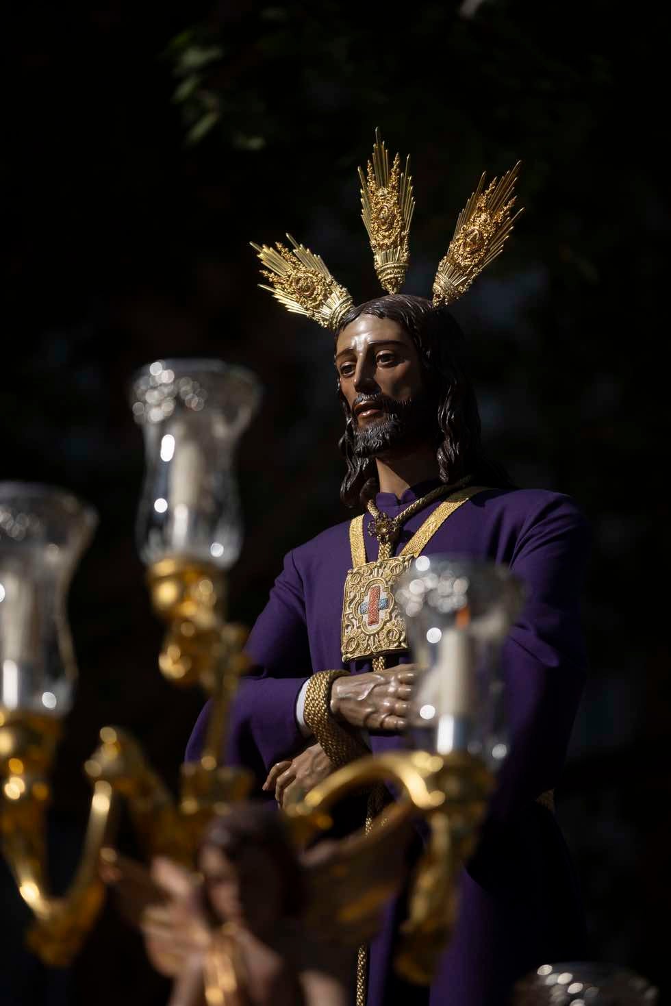 El Lunes Santo de Huelva, en imágenes