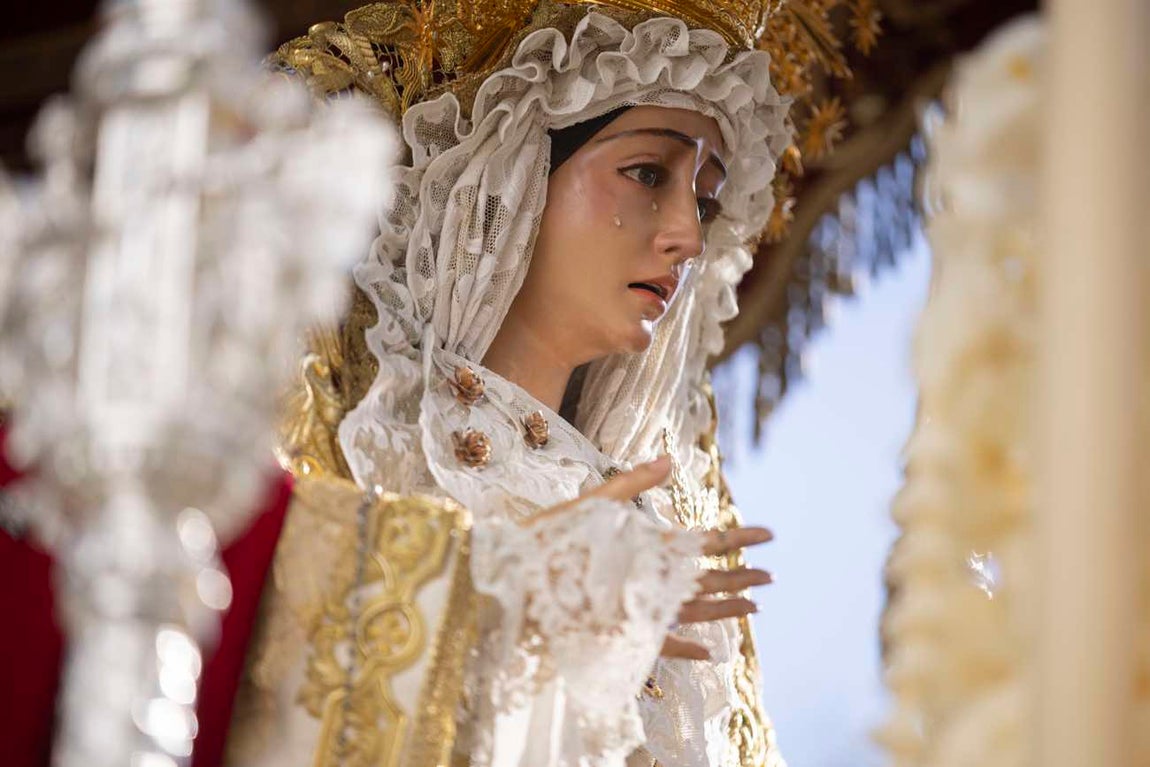 El Lunes Santo de Huelva, en imágenes