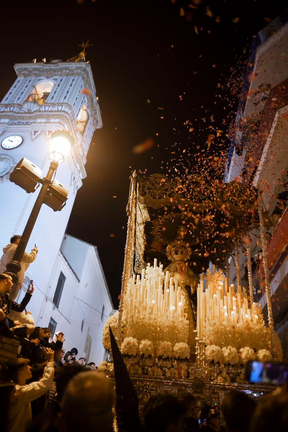 El Martes Santo de Huelva, en imágenes