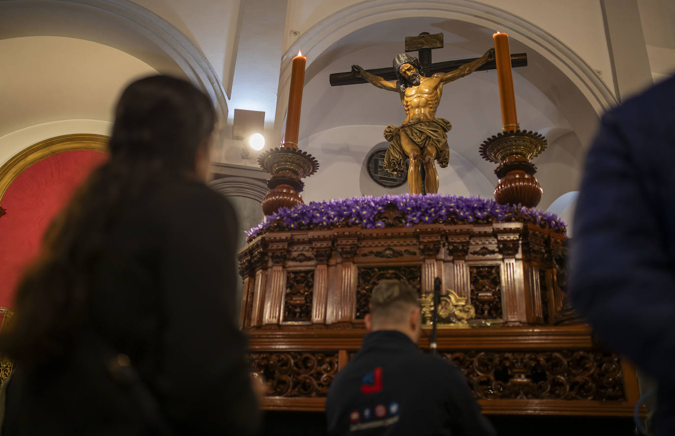 El Jueves Santo de Huelva, en imágenes