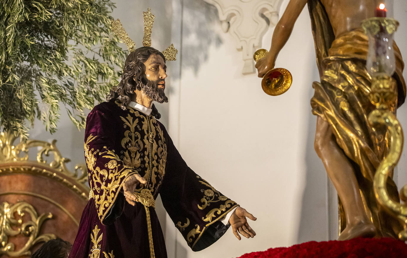 El Jueves Santo de Huelva, en imágenes