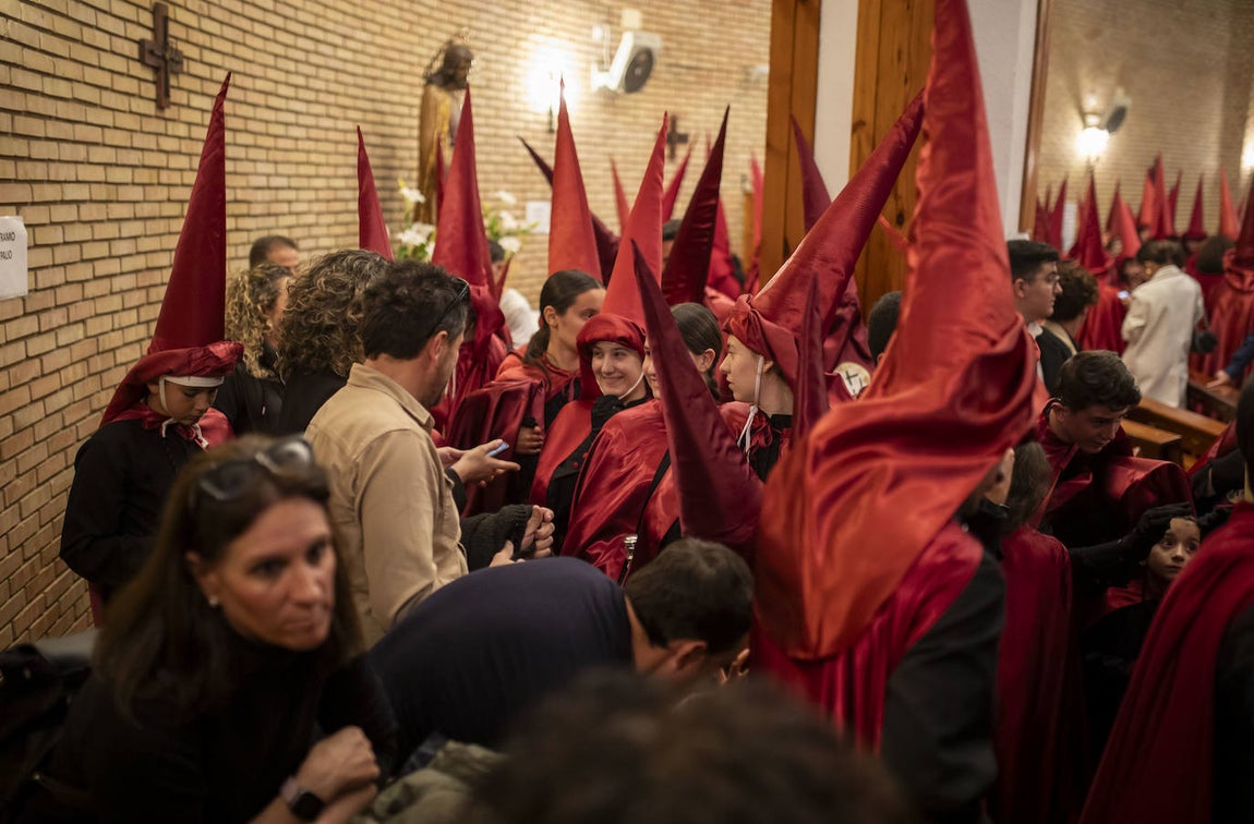 El Viernes Santo de Huelva, en imágenes