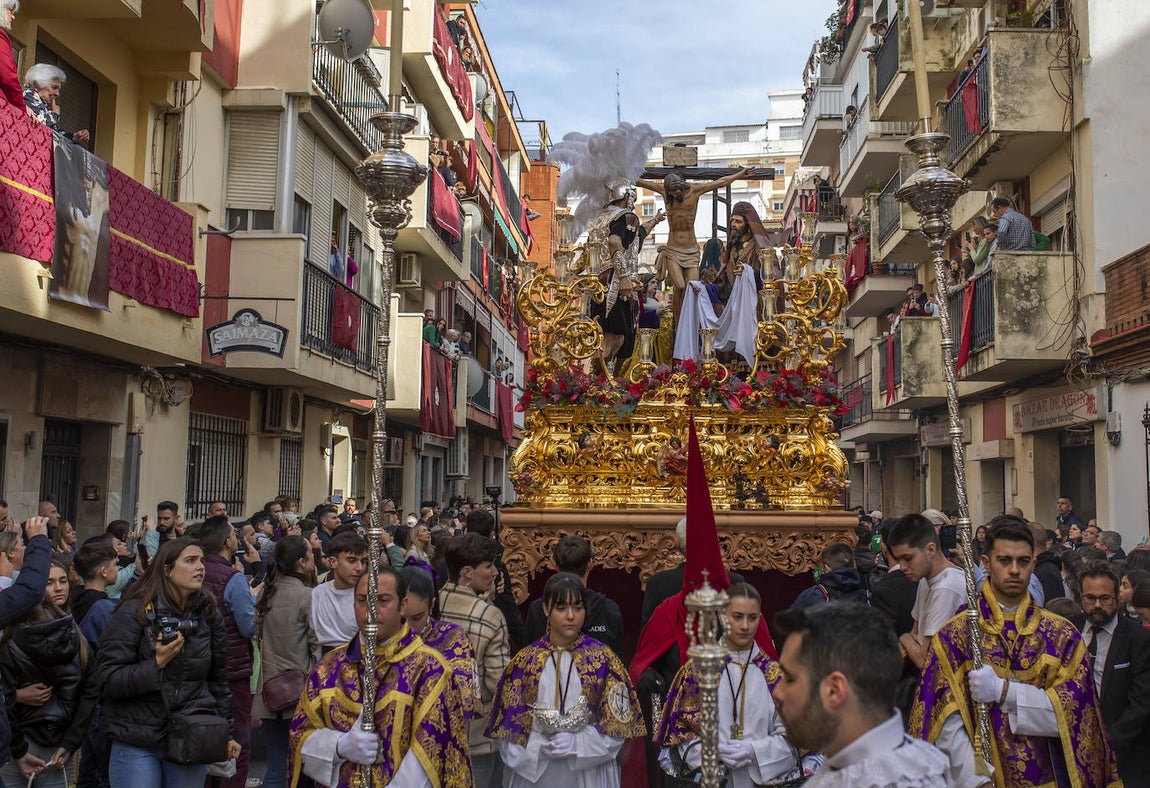 El Viernes Santo de Huelva, en imágenes