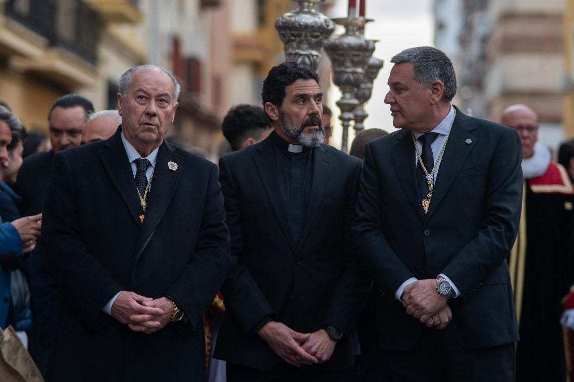El Vía Crucis de la Semana Santa de Huelva 2025, en imágenes