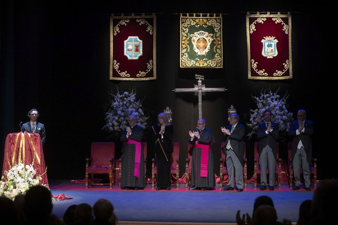 Las mejores imágenes del pregón de la Semana de Huelva
