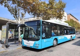 Estos son los horarios y recorridos especiales de los autobuses durante la Semana Santa de Huelva 2025