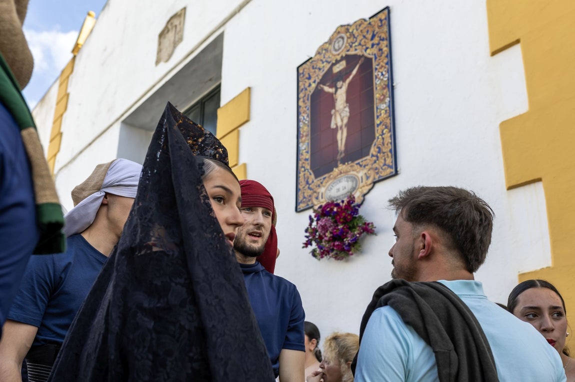 Las imágenes de la Virgen de los Dolores por las calles de Huelva