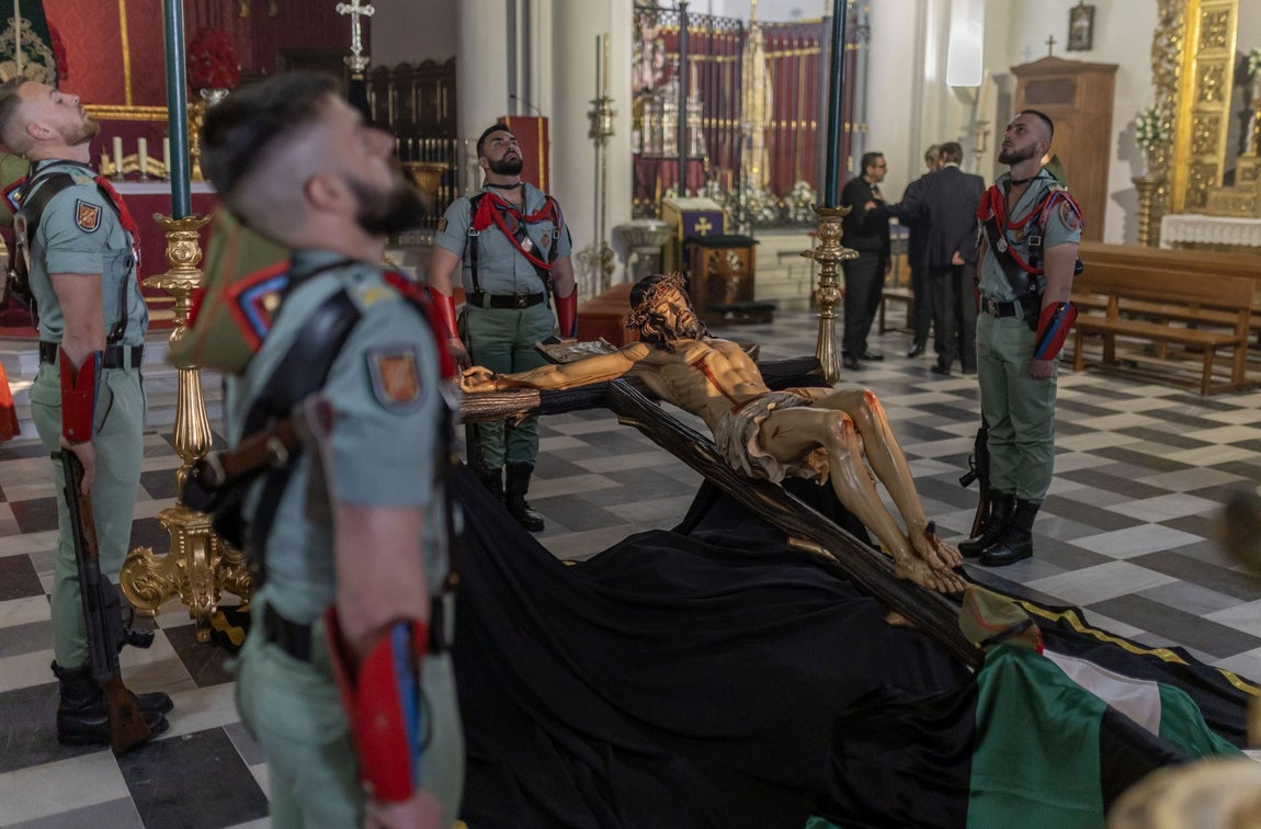 Las imágenes de los cambios de guardia de los legionarios en la Concepción
