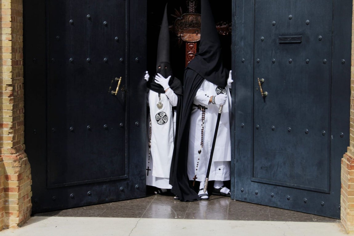 Las imágenes que ha dejado el Domingo de Ramos en Huelva