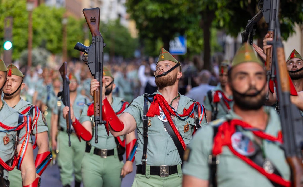 Las imágenes del Sábado de Pasión de la Semana Santa de Huelva 2025