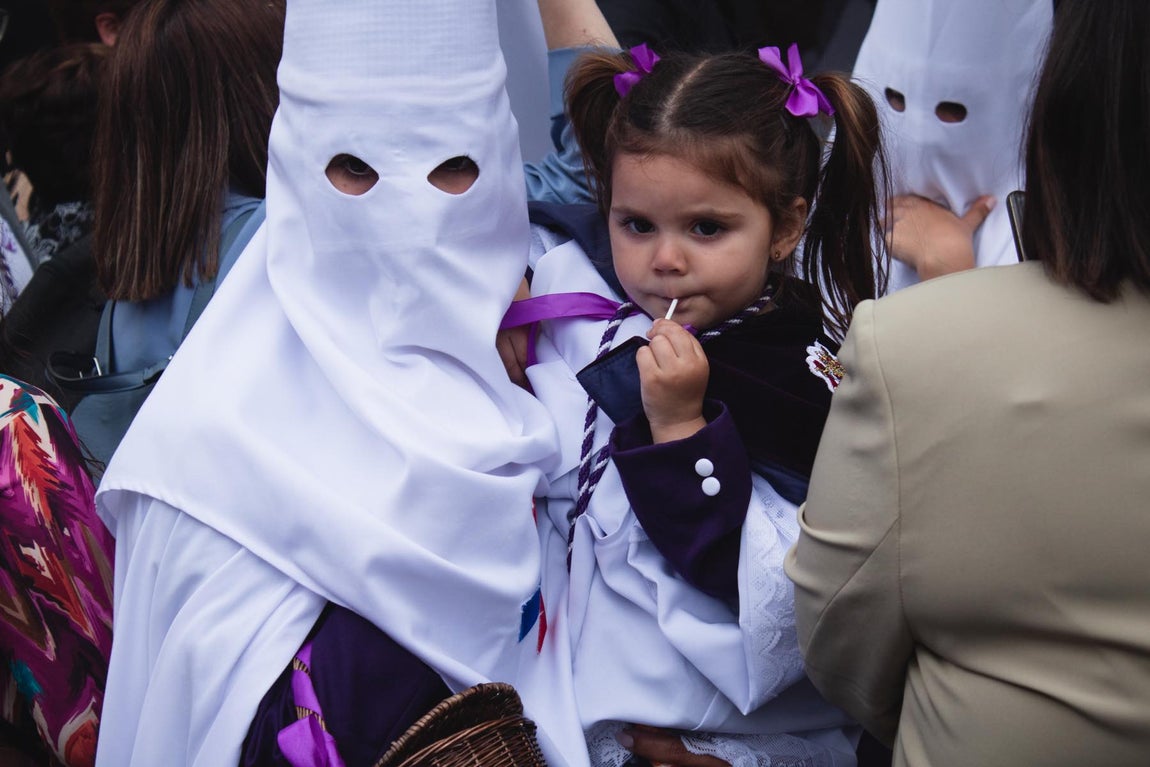 El Lunes Santo de Huelva, en imágenes