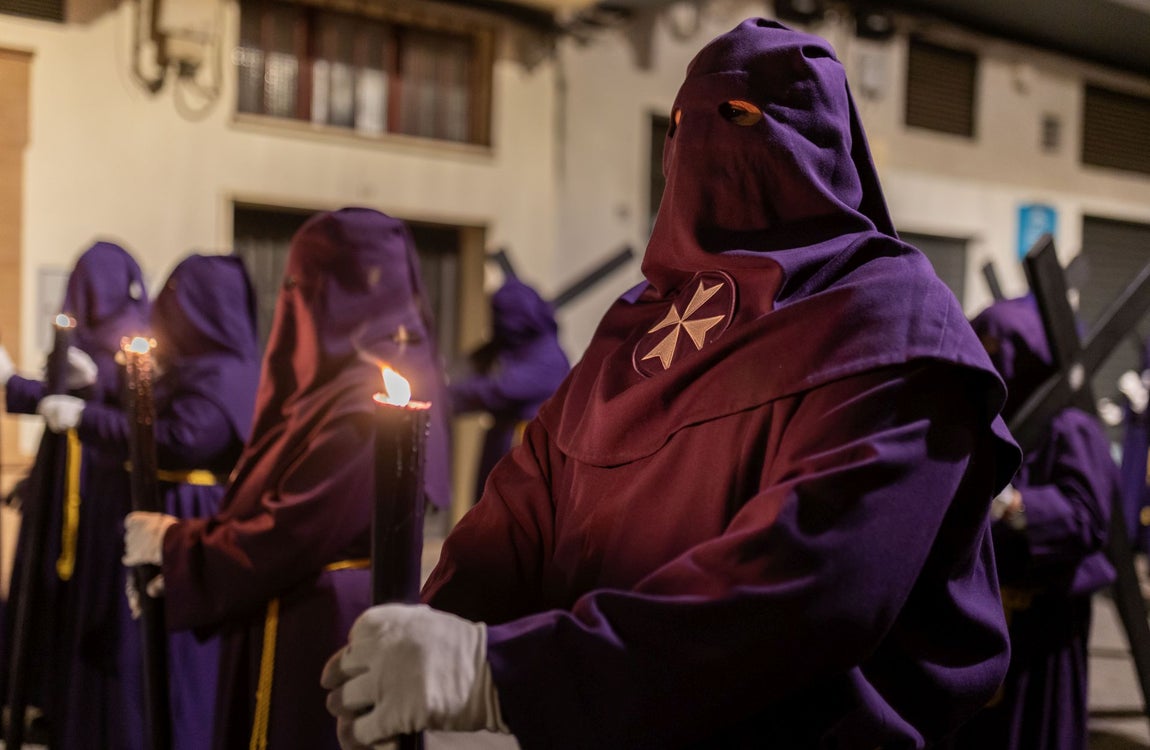 Madrugá de Huelva: Éxtasis de felicidad con el Nazareno y su Madre de la Amargura