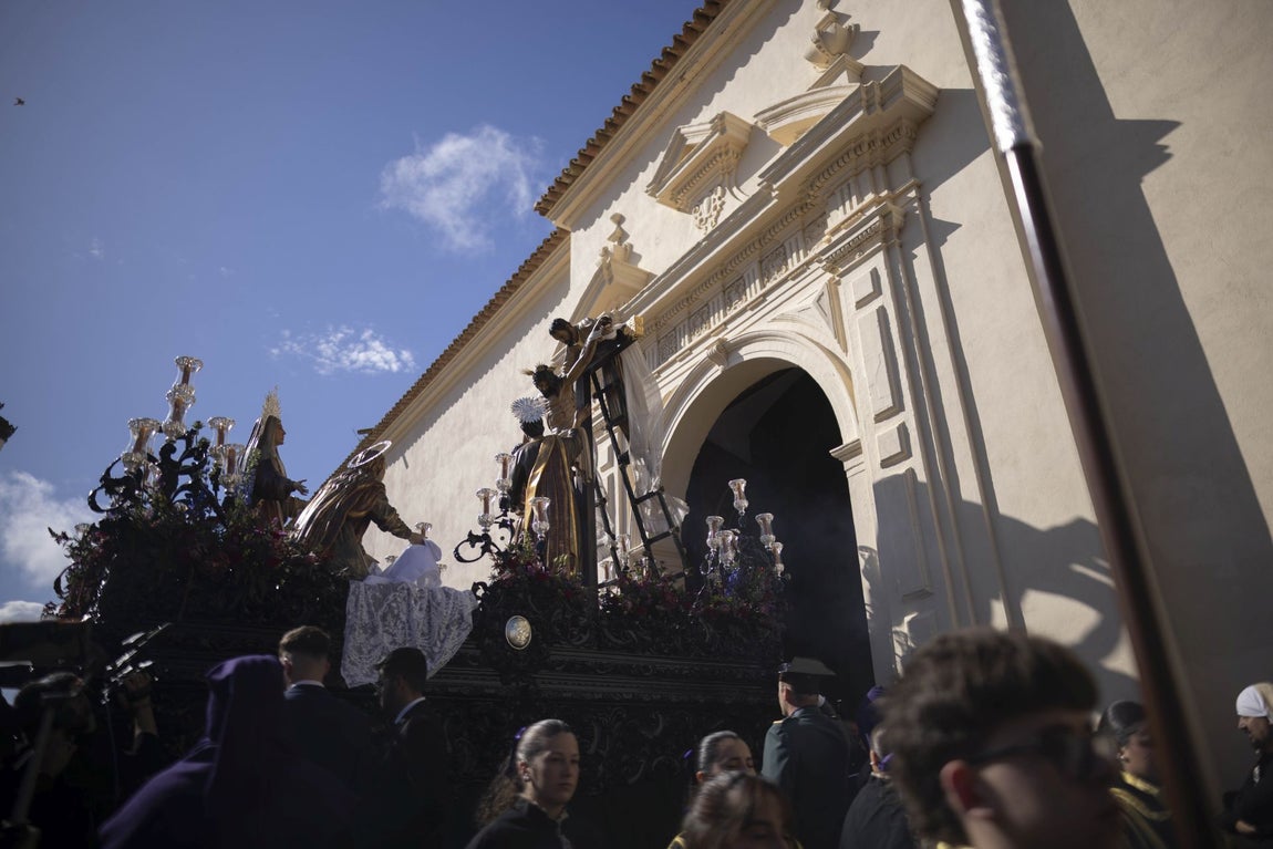 Viernes Santo: Descendimiento, movimiento sublime