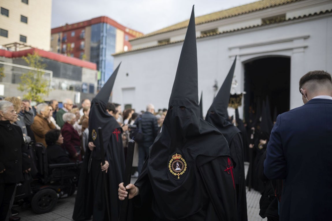 Viernes Santo: El cortejo fúnebre del Santo Entierro