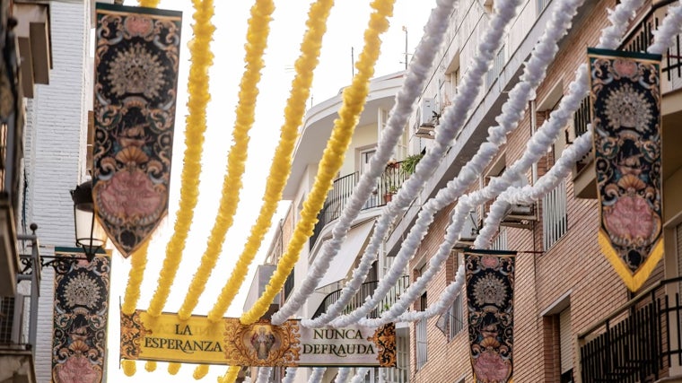 Decoraciones por las calles del recorrido