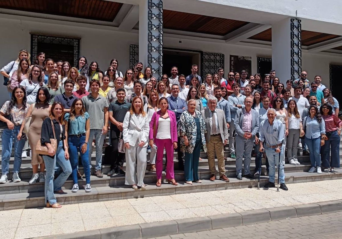 Acto de bienvenida a los nuevos residentes