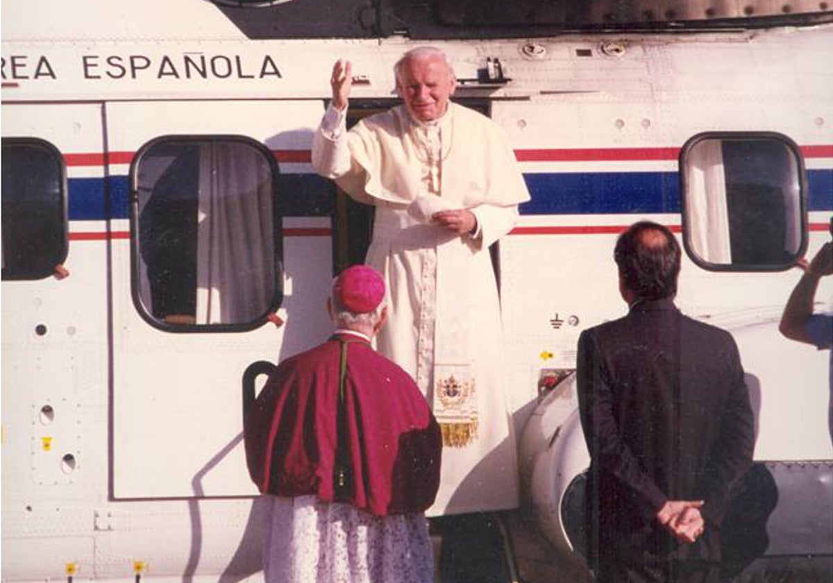 Juan Pablo II aterriza en Huelva