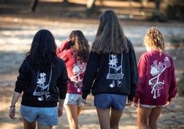 Unic Normal, la marca de ropa 100% Huelva creada por dos adolescentes