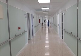 El Hospital Infanta Elena de Huelva reforma las habitaciones y los cuartos de baño de la sexta planta