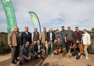Forever Green compensa la huella de carbono del circuito Andalucía Equality Golf Cup reforestando 100 árboles en Doñana