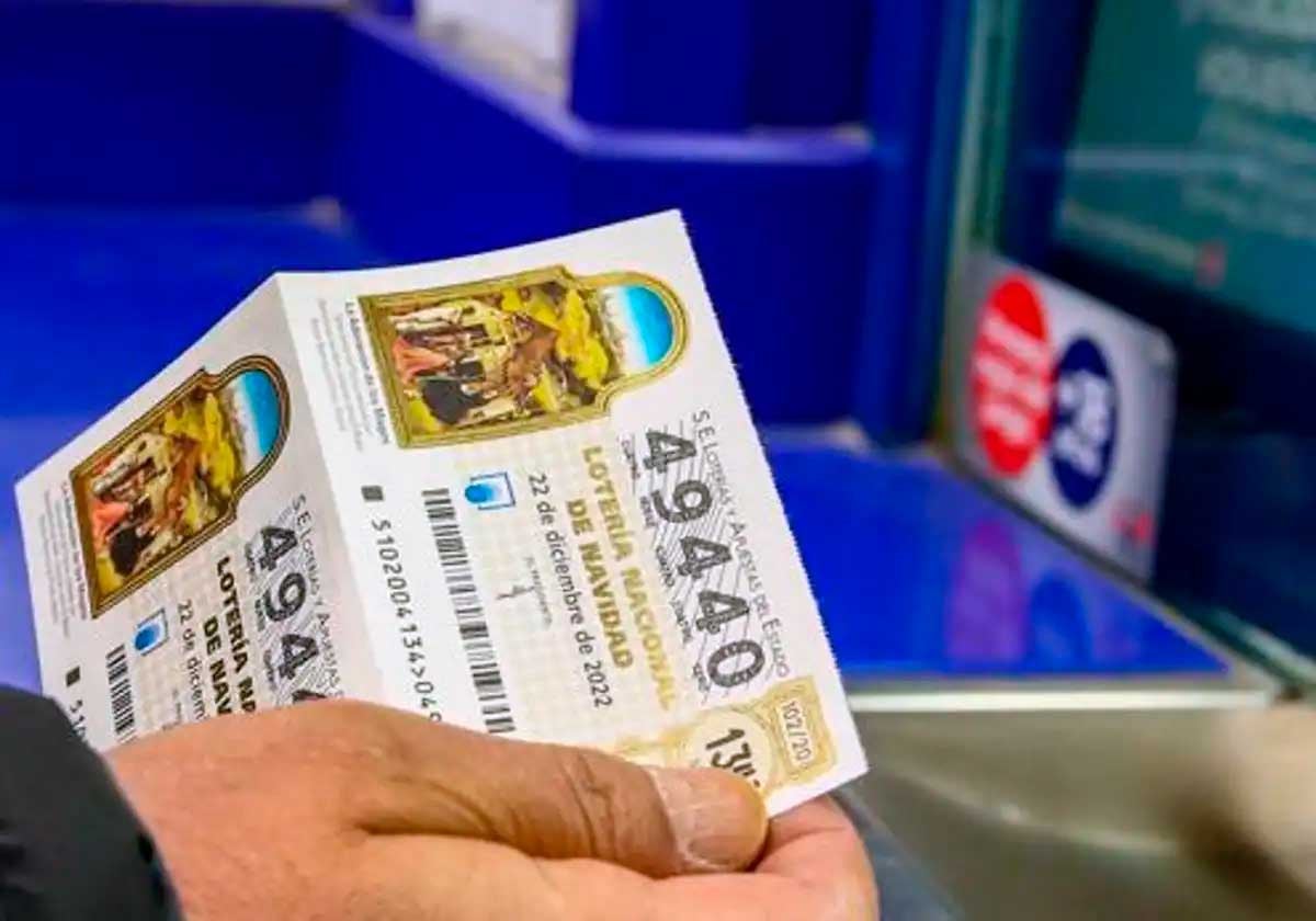 Dos décimos de un sorteo de Navidad