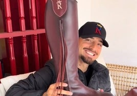 Así son las botas de Valverde del Camino de las que presume Maluma en su famoso criadero