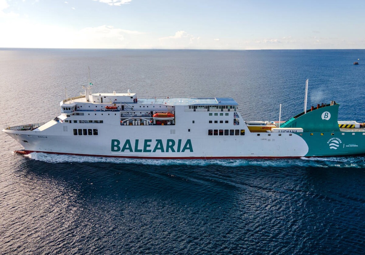 Habrá cuatro servicios semanales en verano en la ruta marítima entre Huelva y Canarias