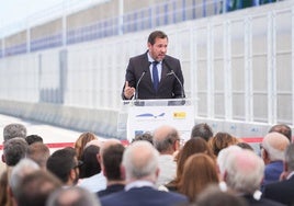 Y encima Óscar Puente saca pecho: «El tren vive en España el mejor momento de su historia»