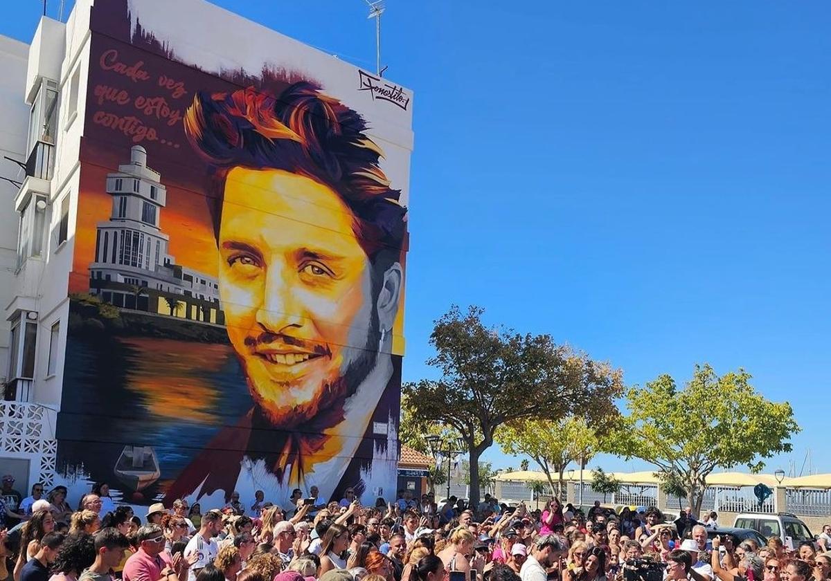 Imagen del mural de Manuel Carrasco en Isla Cristina