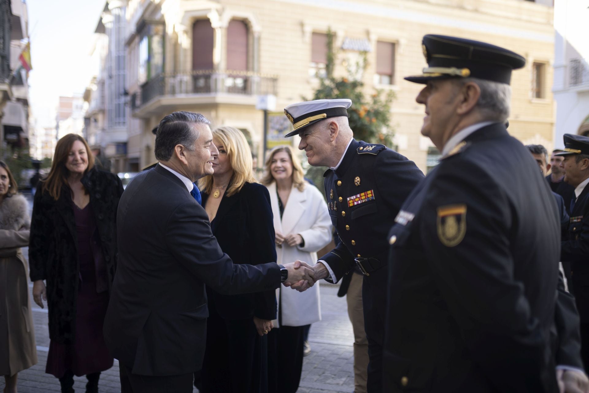 Los honores y distinciones del Día de la Policía Local de Huelva, en imágenes