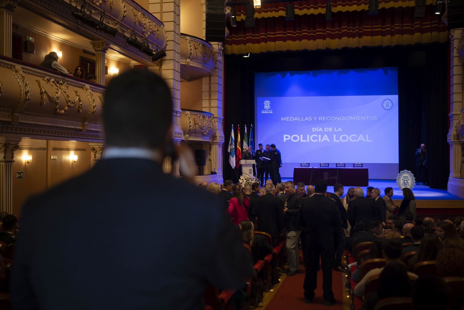 Los honores y distinciones del Día de la Policía Local de Huelva, en imágenes