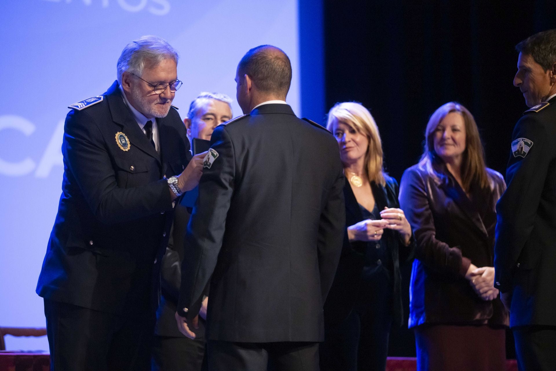 Los honores y distinciones del Día de la Policía Local de Huelva, en imágenes