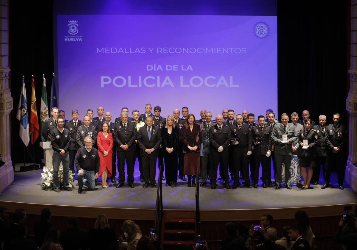 Se han entregado los honores y distinciones en el marco de San Sebastián, patrón del cuerpo