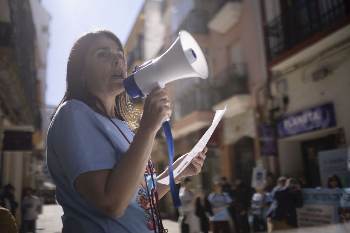 Los Veterinarios de Huelva se manifiesta en contra de la Ley de Medicamentos