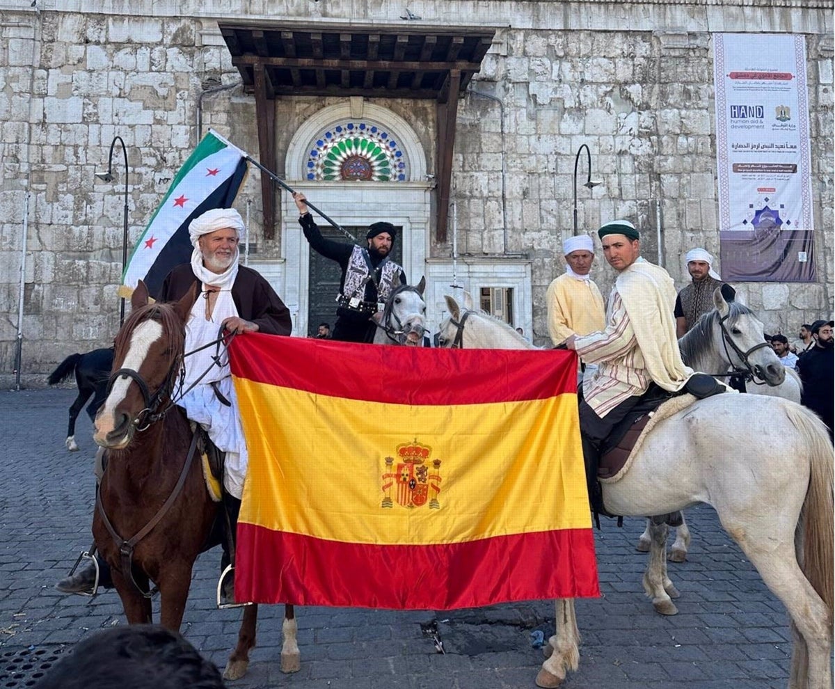 Los jinetes en la Mezquita Omeya de Damasco