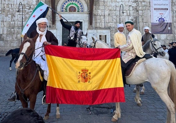 Los jinetes en la Mezquita Omeya de Damasco